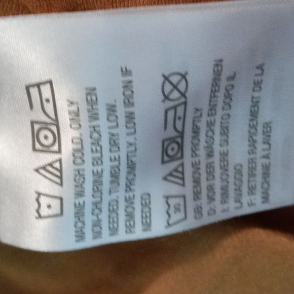 Logo Lavish Plus Size Embroidered Tunic - Picture 7 of 8